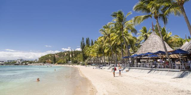 Beach of Anse Vata bay in Nouméa, New Caledonia.