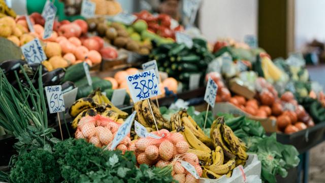 Le Marché de Nouméa à Port Moselle, en Nouvelle-Calédonie.