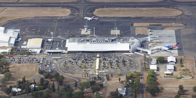 Aéroport International de Nouméa - La Tontouta