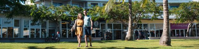 Balade sur la Place de la Promenade à Nouméa en Nouvelle-Calédonie.