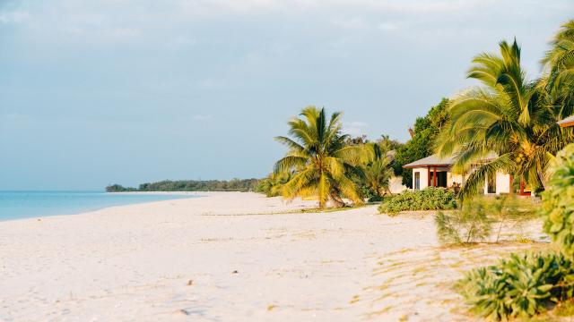 Hotel Paradis d'Ouvéa and its beach