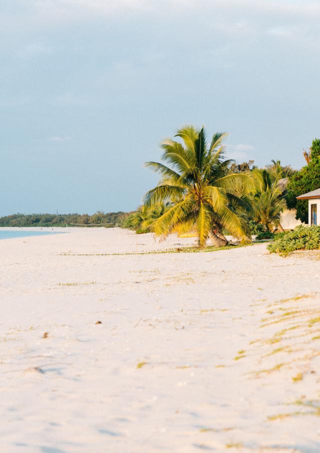 Hotel Paradis d'Ouvéa and its beach