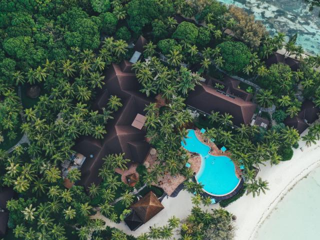 Aerial view of Le Méridien Île des Pins hotel