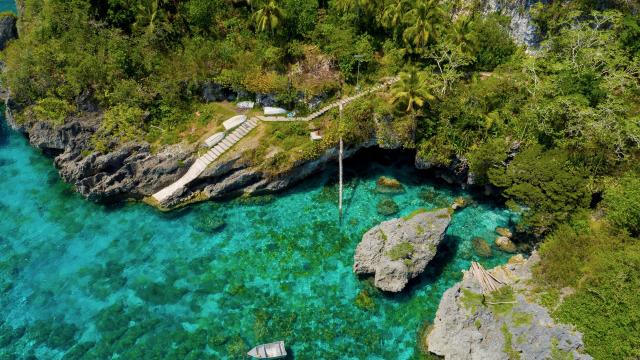 Les Falaises de Jokin à Lifou, Îles Loyauté de Nouvelle-Calédonie.