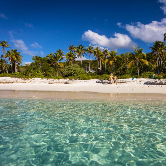 Plage de Peng à Lifou, Îles Loyauté de Nouvelle-Calédonie.