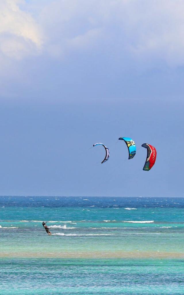Kitesurf sur le lagon de Bourail