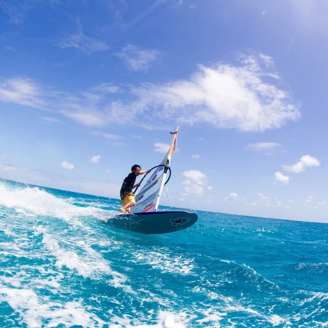 Windsurf sur le lagon de Nouvelle-Calédonie