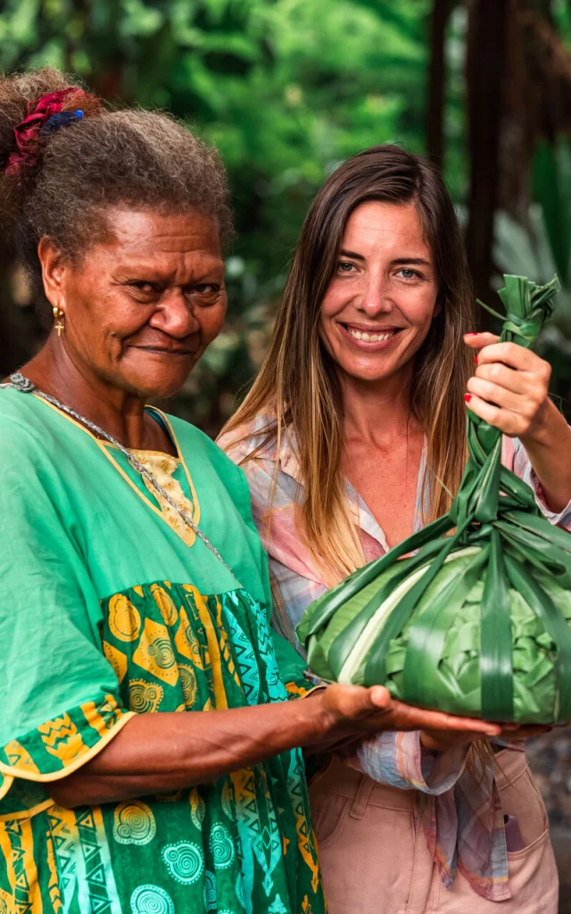 Bougna traditionnel au Gîte chez Hélène, tribu de Tchamba à Poindimié