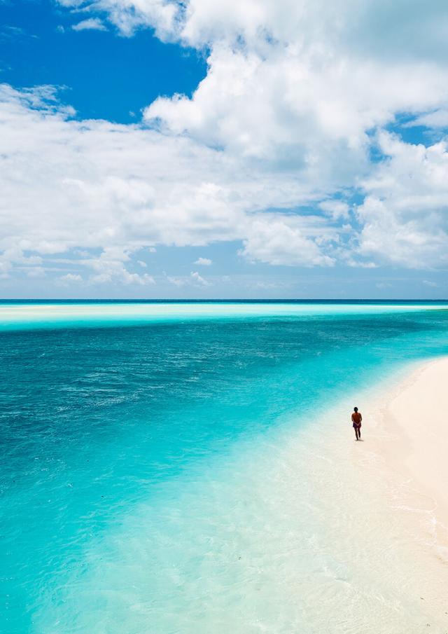 Mouli lagoon and beach, Ouvéa