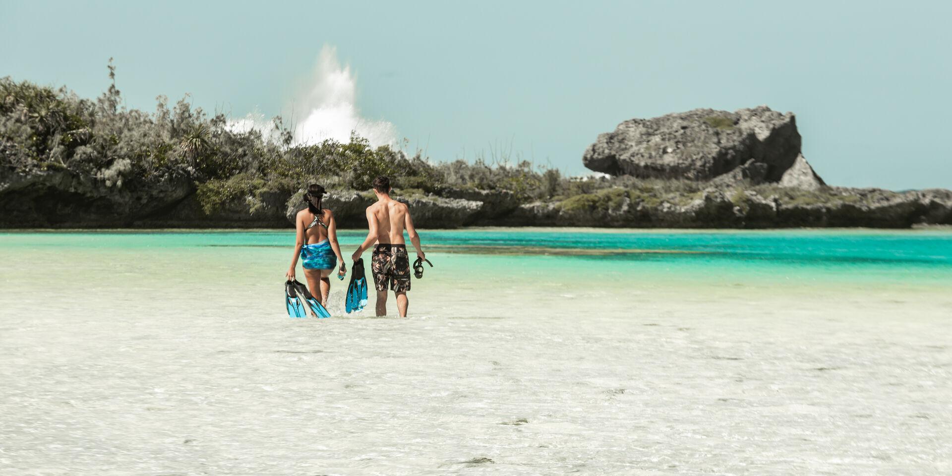 Snorkeling dans la piscine naturelle d'Oro à l'Île des Pins
