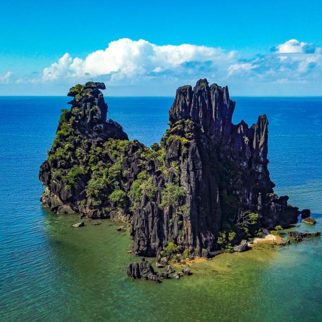 La Poule Couveuse de Hienghène