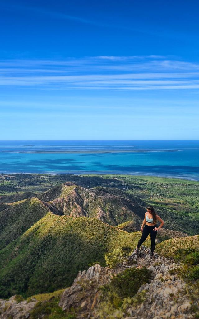 Hiking in the mountains in Poum
