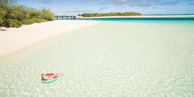 Détente à la plage de Mouli, Ouvéa