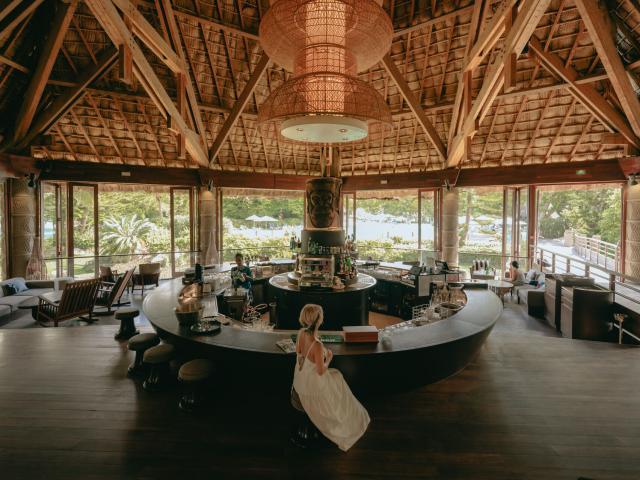 Creek Bar at the Sheraton Hotel, Bourail