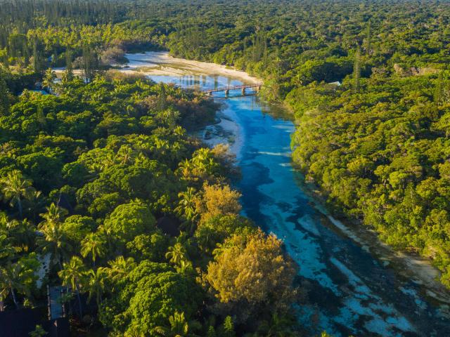 Rivière baie d'Oro à l'Île des Pins