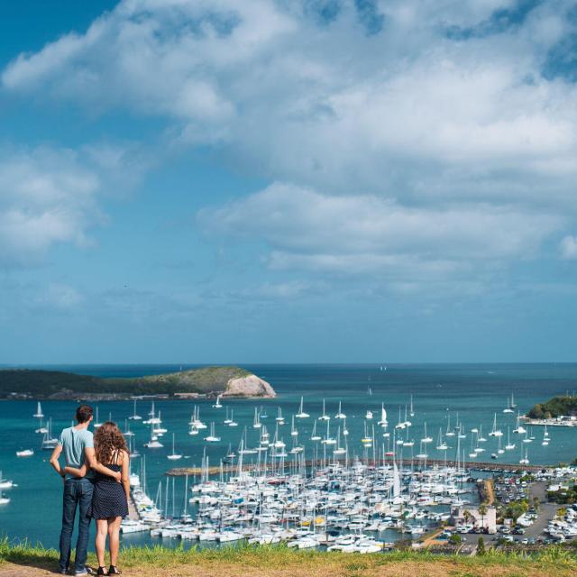 Vue de Port Moselle à Nouméa
