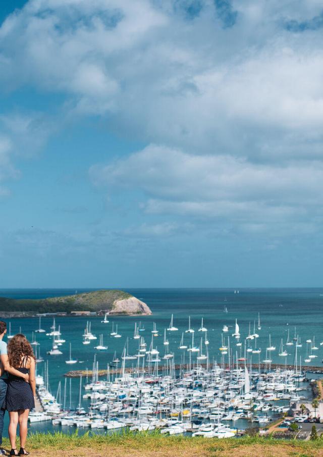 Vue de Port Moselle à Nouméa