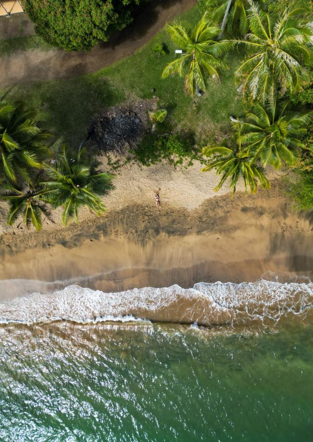 Plage de la Moara à Thio