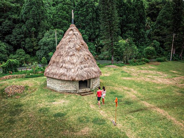 Experience a tribal stay at Oui Poin, La Foa