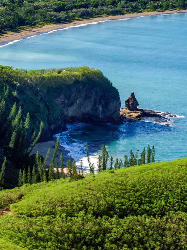 Roche Percée, Turtle Bay and the Bonhomme