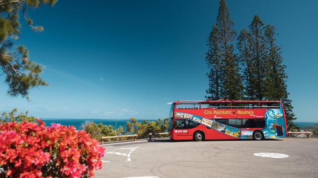 Nouméa double deckers tourist bus