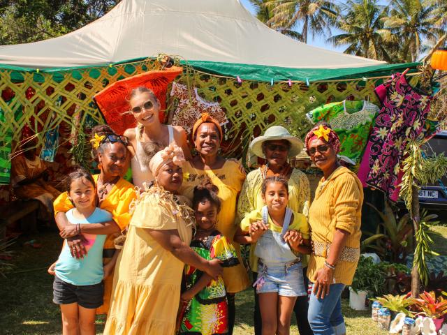 Rencontrer les habitants au marché de Lifou