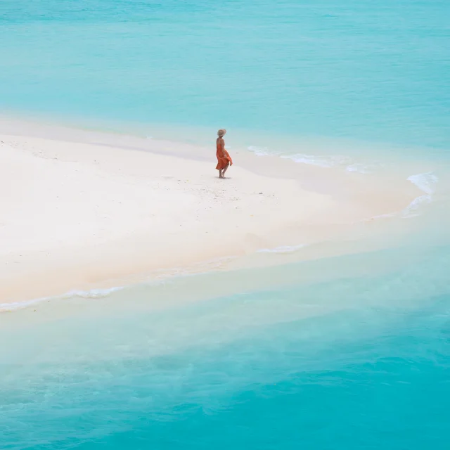 Touriste Sur Une Bande De Sable 