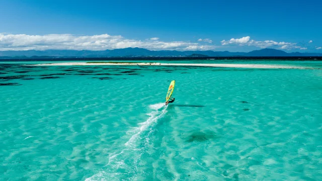 Windsurfing trip in the Caledonian lagoon