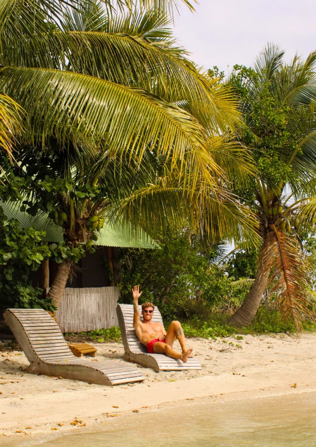 Plage du gîte Kejaon à Poum, Nouvelle-Calédonie