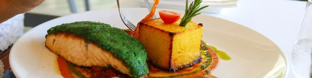 Plat au restaurant La Pirogue à Nouméa