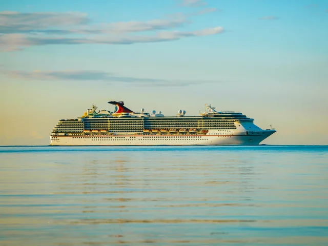 Bateau de croisière à Nouméa