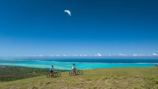 VTT et parachute au Domaine de Déva