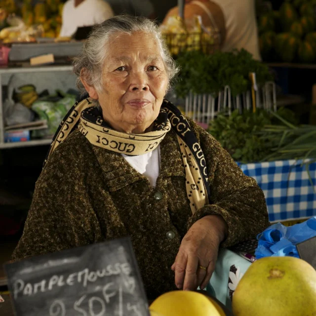 Portrait de femme calédonienne