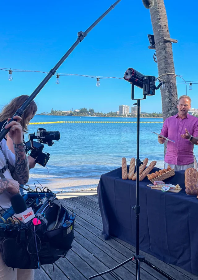 Tournage du The Today Show à la plage du Méridien, en Nouvelle-Calédonie