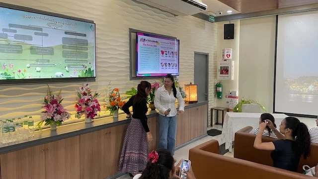Les 2e année BTS tourisme du Lapérouse en Thaïlande en 2025