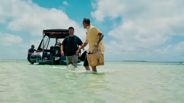 Arriving at Larégnère islet, Nouméa, New Caledonia
