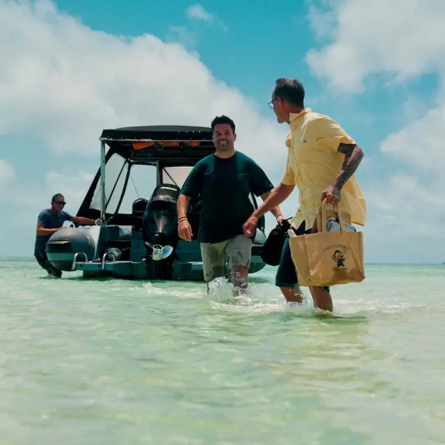 Arriving at Larégnère islet, Nouméa, New Caledonia