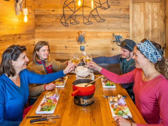 Restaurant in Orcières (Photo © Gilles Baron)