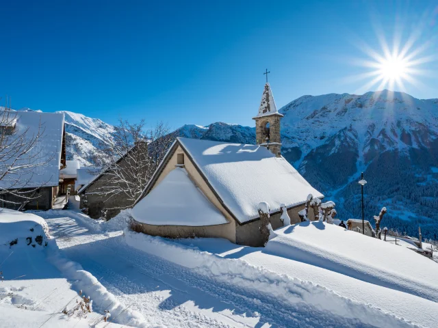 La aldea nevada de Les Veyers