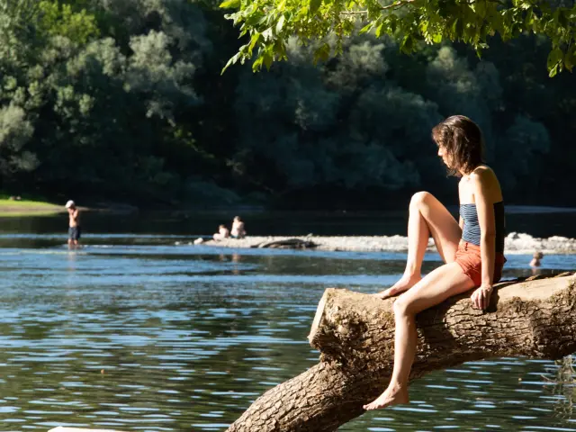 Baignade Riviere Dordogne Montvalent©malikaturin 00116