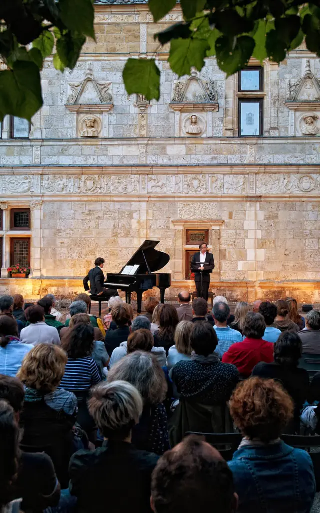 Chateau de Montal Melodrames par Michel Fau musique Liszt et Wagner