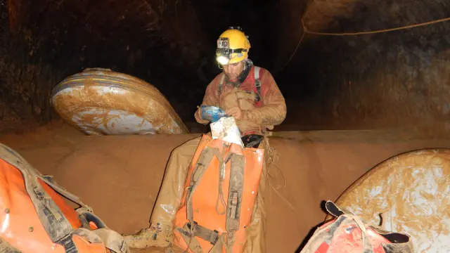 Expédition de B. Gauche et C. Chaput (2014)