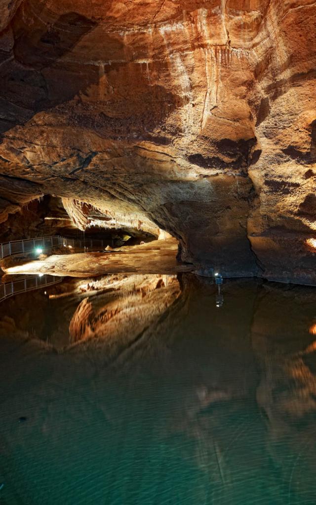 Grottes de Lacave