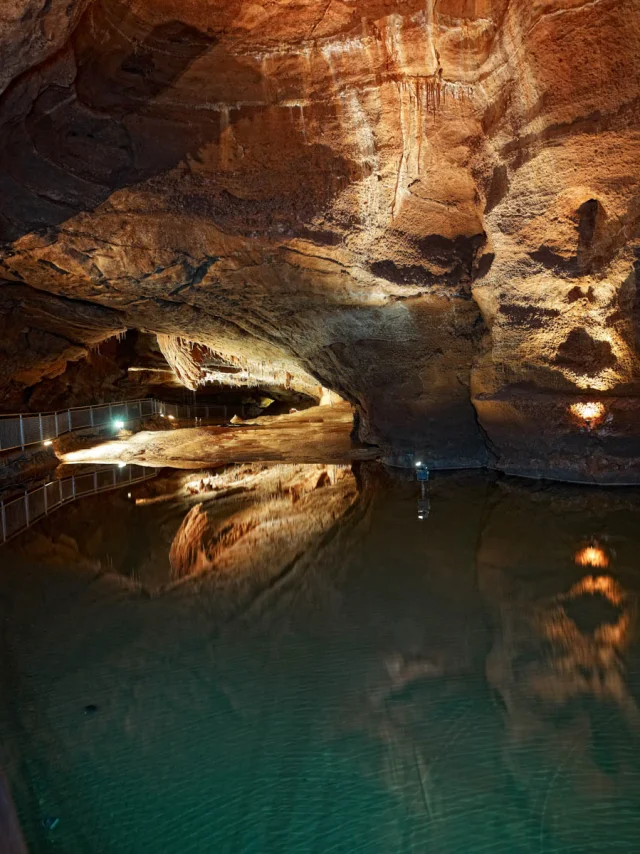 Grottes de Lacave