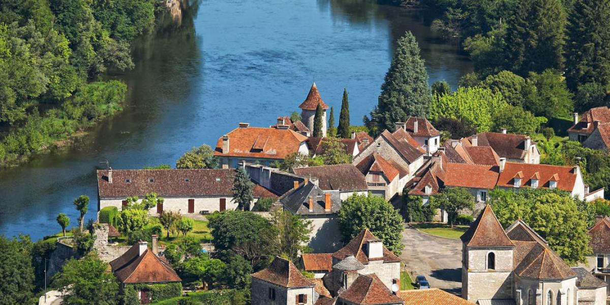 Meyronne visiter Meyronne. Visites, restaurants, hébergements