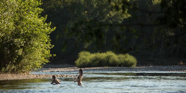 baignade-riviere-dordogne_vayraccmalikaturin_00593_-_c_malika_turin.jpg