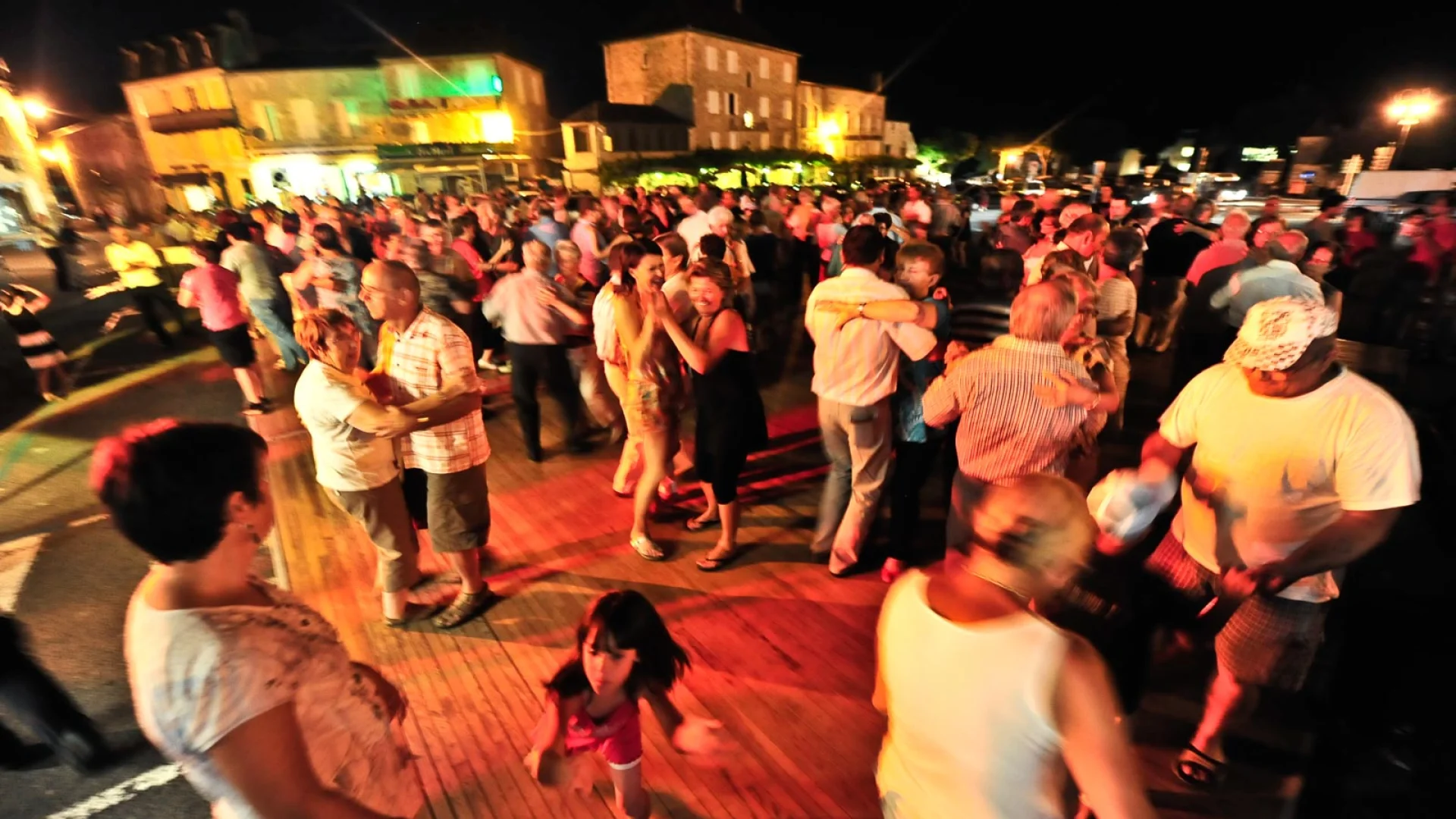 Bal Populaire 14 Juillet Fete Nationale 0.jpg