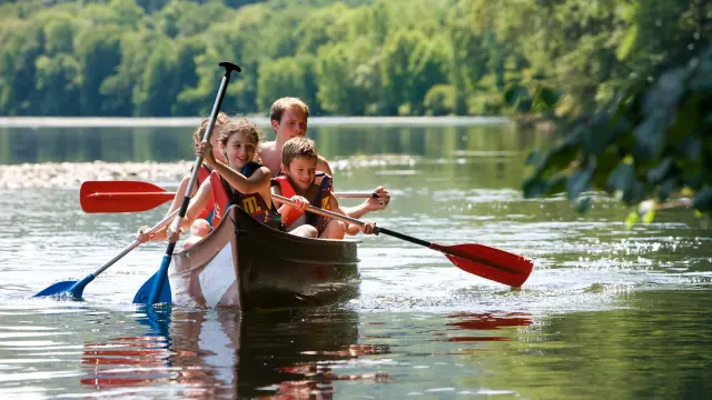 Canoë en famille sur la Dordogne