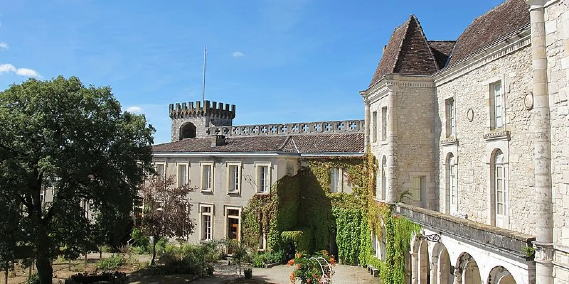 Chateau De Rocamadour Le Chateau Rocamadour France 02.jpg