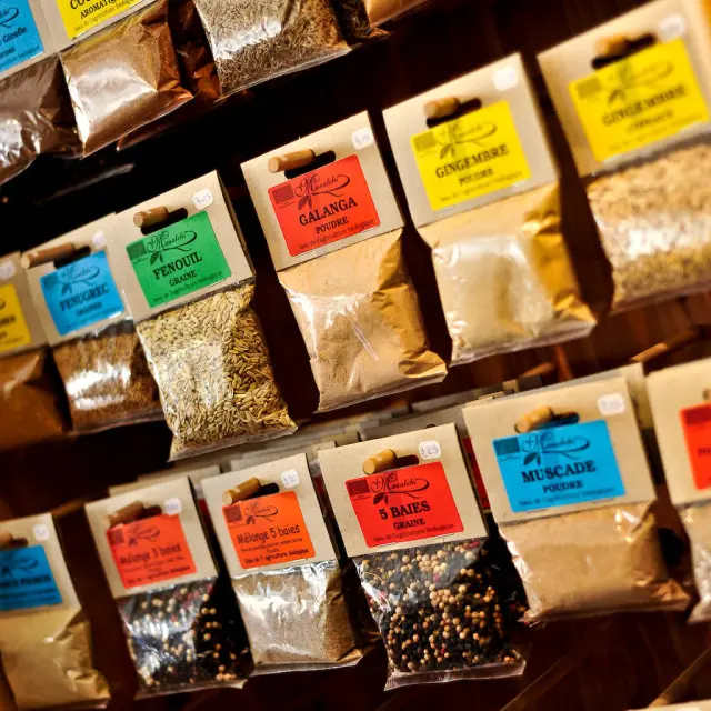 Commerces De Proximites En Vallee De La Dordogne.jpg